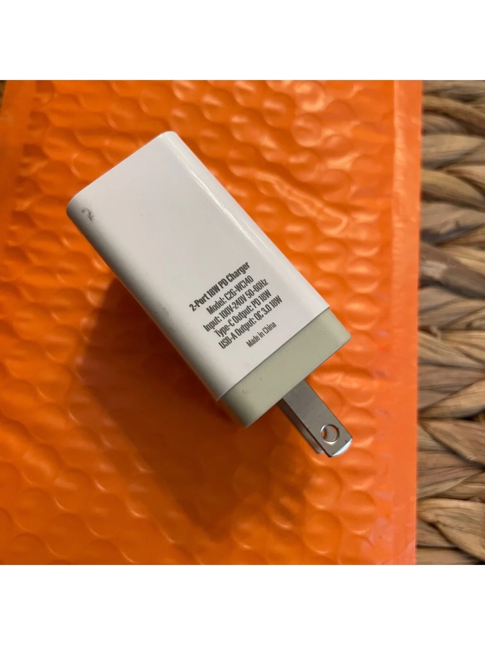 ✅2-Port 18W PD USB-C and QC 3.0 USB-A Wall Charger